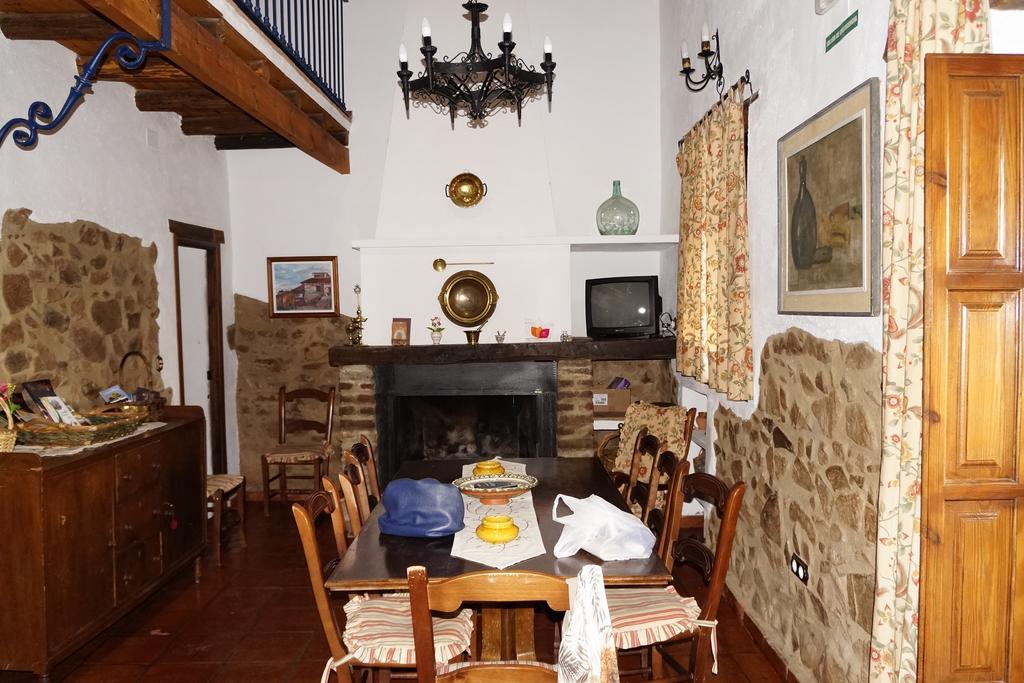 Casa Rural El Trillo Guest House El Alcornocal Eksteriør bilde